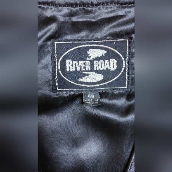 River road leather vest LIKE NEW! - Picture 4 of 4
